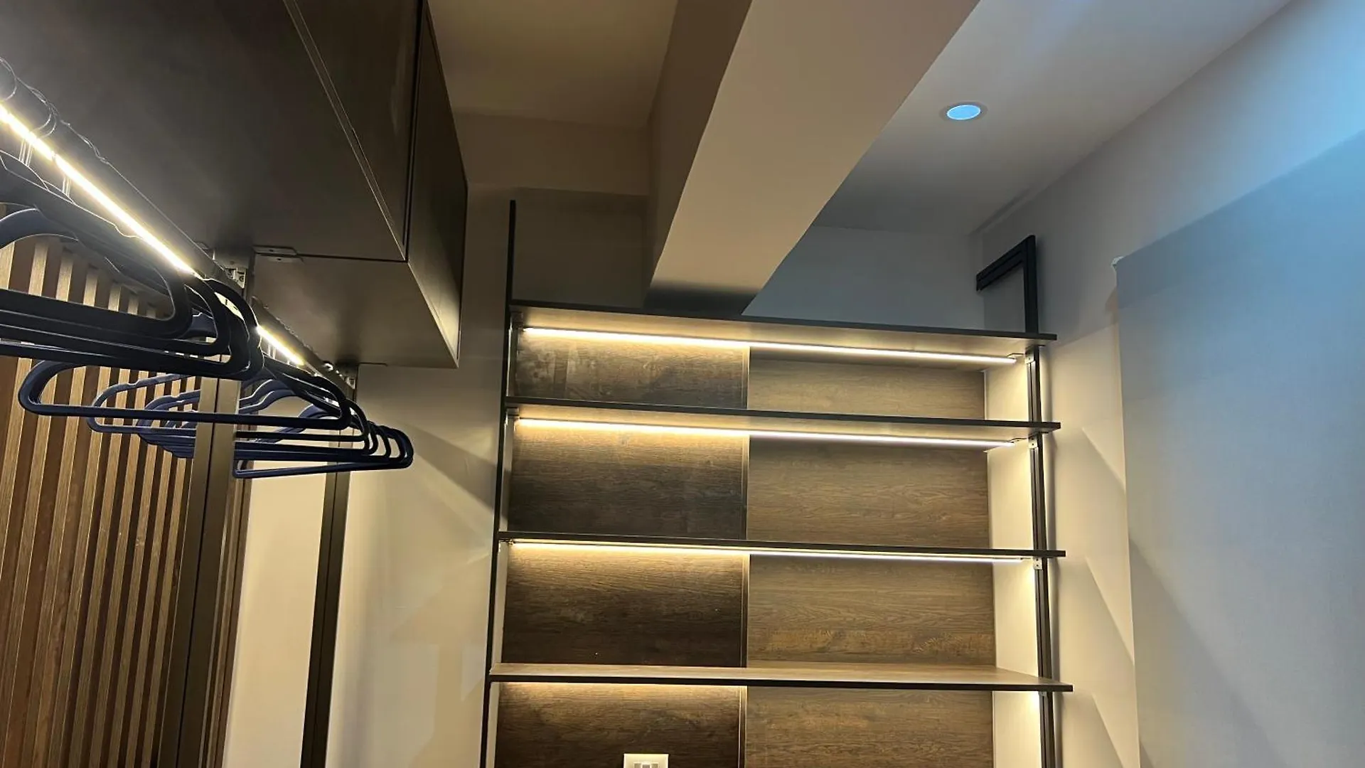 Govi Apartment Al Pieno Centro Di Tirana